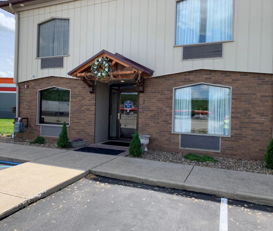 McCoys Inn