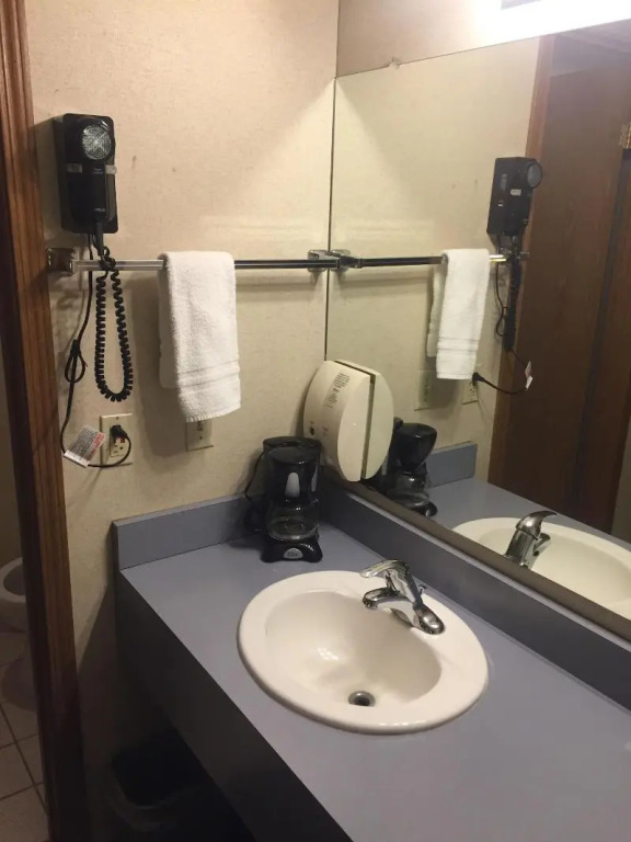 Heritage House Inn