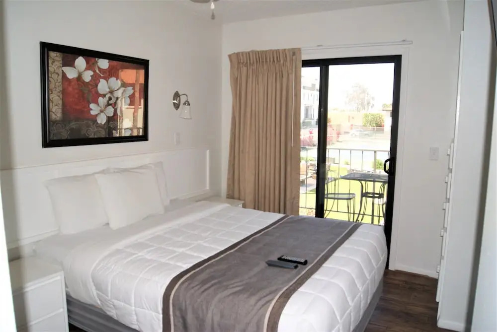 223-Fully Furnished with WiFi by RedAwning