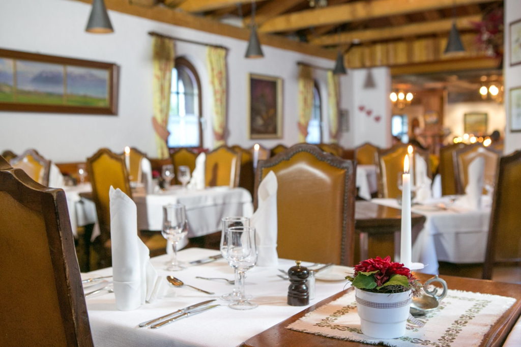 Zermatt Budget Rooms at Alpen Resort, Spa & Dining
