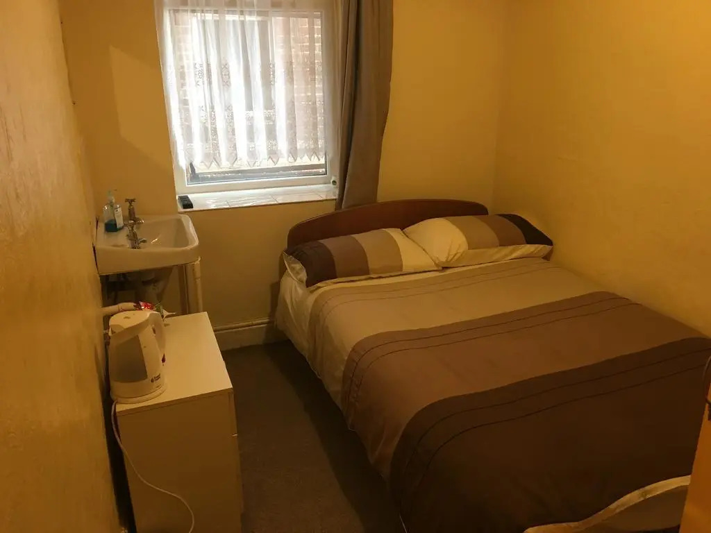 Crossways Hotel