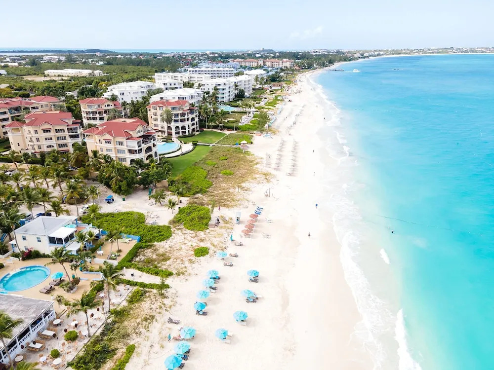 Seascape Grace Bay Hotel & Townhome Villas