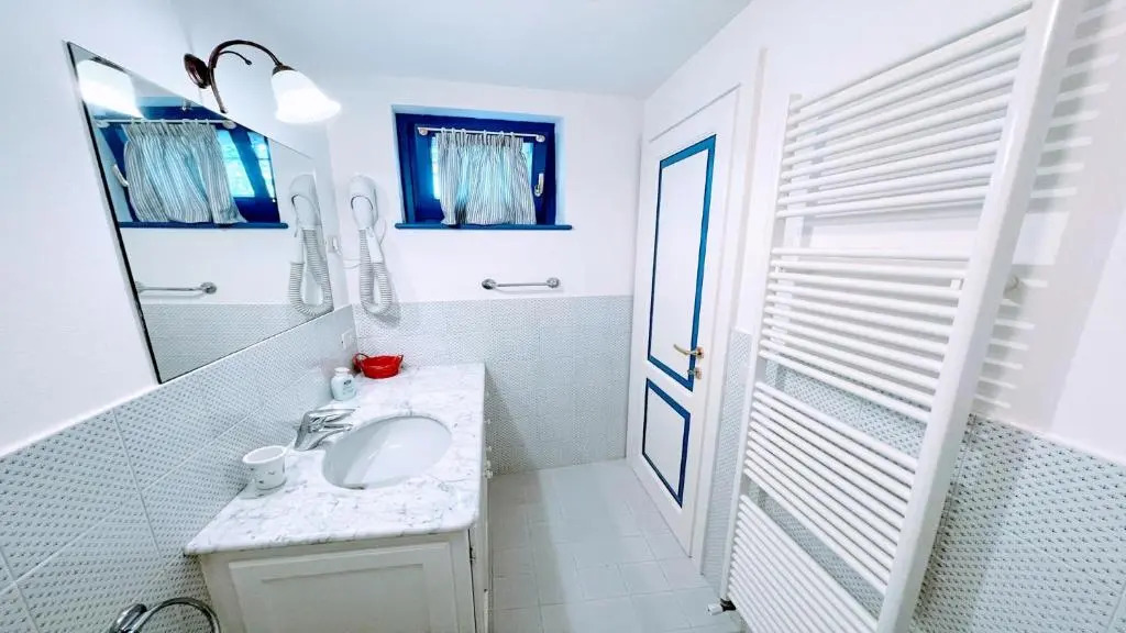 Spoleto Splashwhole Private Villagesleeps 30 With Football Pitch and Play Area