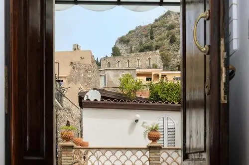 Holiday Home Taormina 3