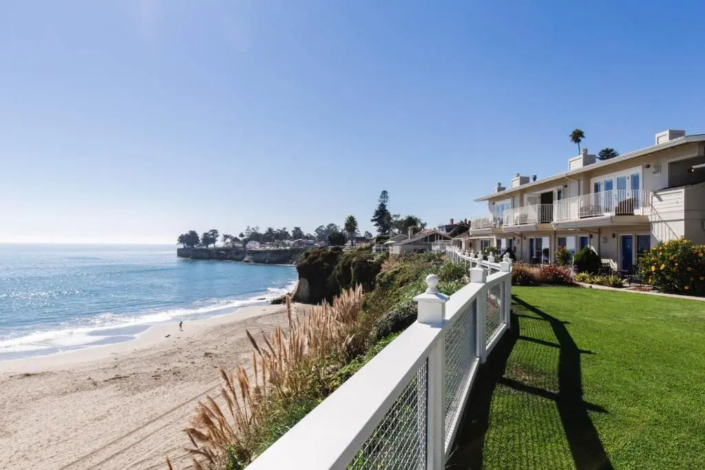 Sea & Sand Inn