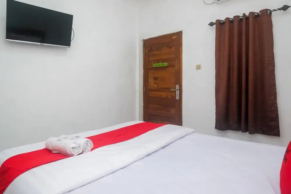 RedDoorz Syariah Near UMY Yogyakarta 2