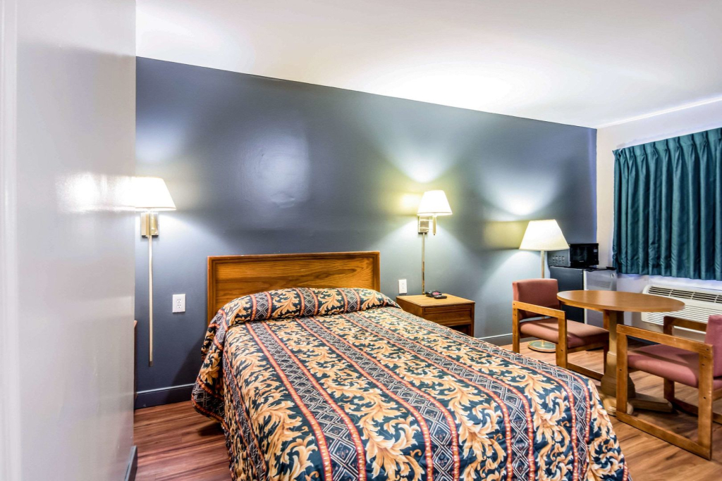 Brentwood Inn Richmond South