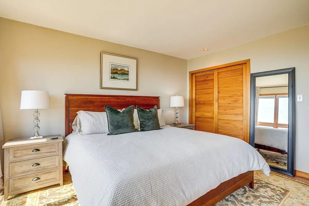 Pool Access: Scenic Condo in Wintergreen Resort!