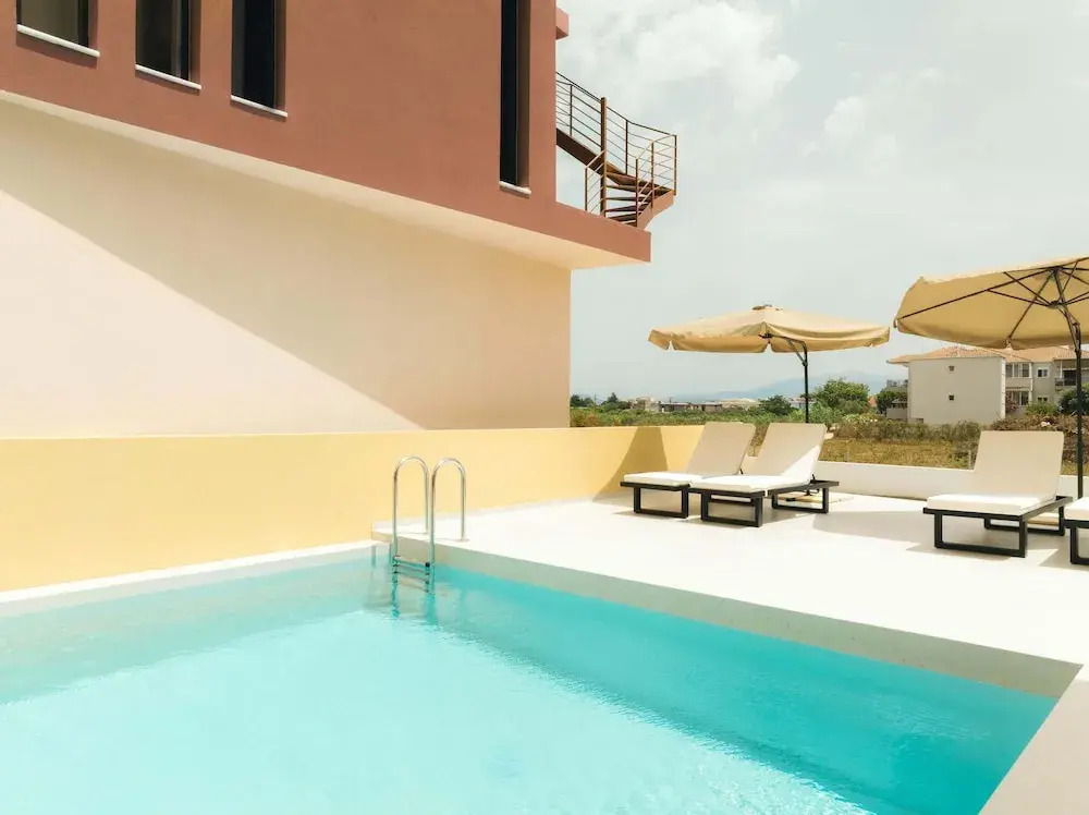 Marea Luxury Suites