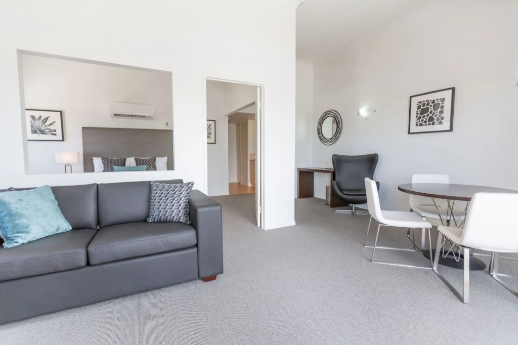 Harbour EasyStay Hotel Apartments Hope Harbour Hotel