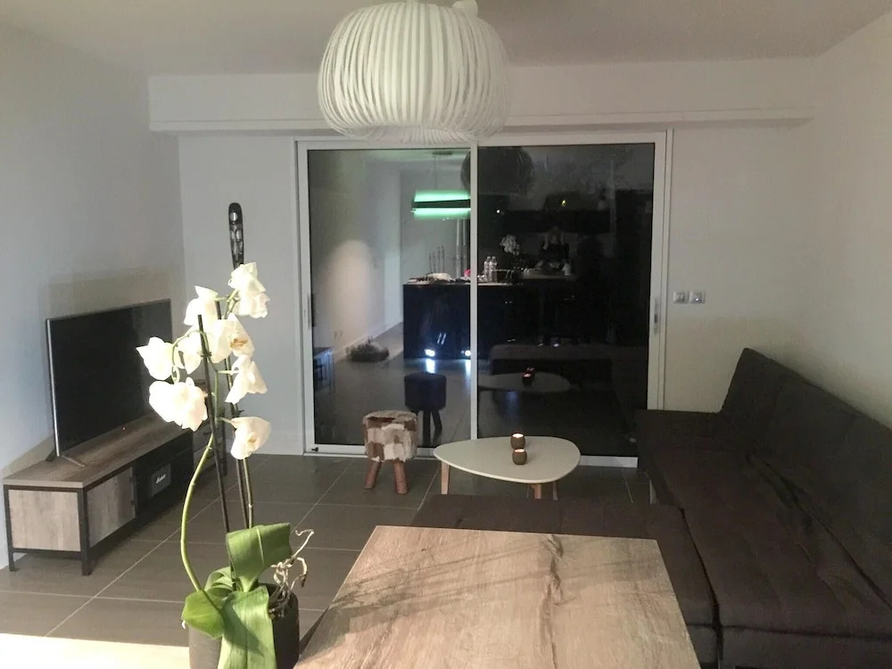 Apartment With one Bedroom in Lattes, With Pool Access, Enclosed Garden and Wifi - 5 km From the Beach