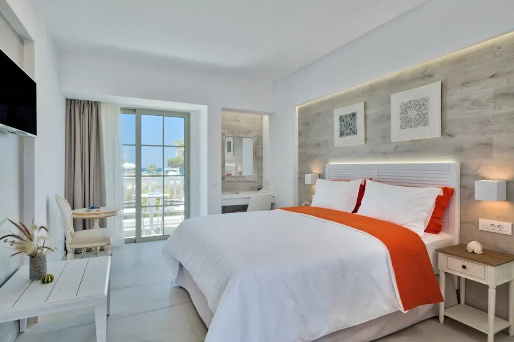 White Pearls-Adults Only Luxury Suites