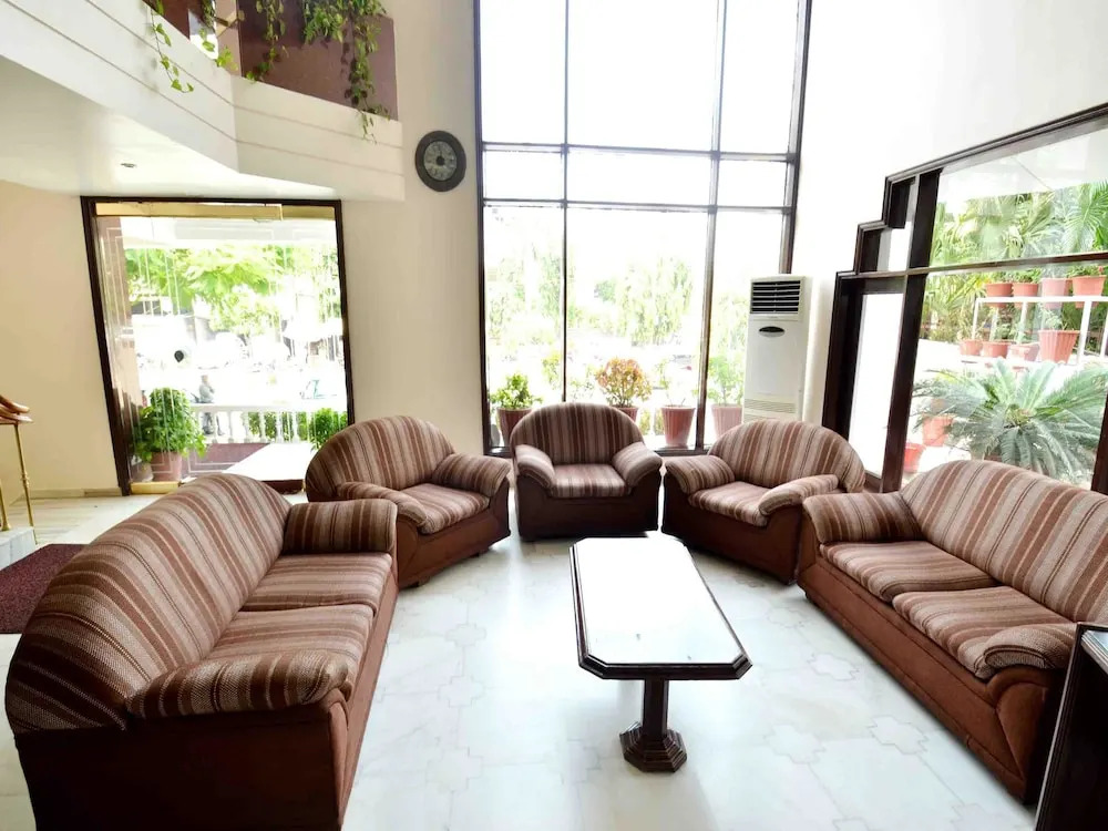 Hotel Balwas International