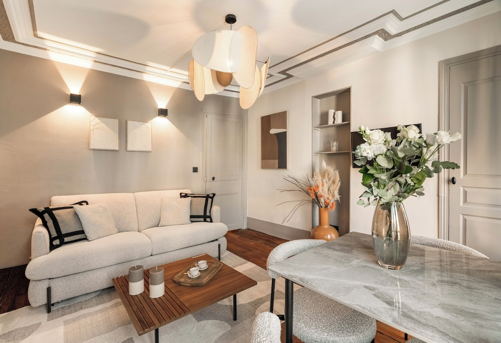 1523 Verneuil