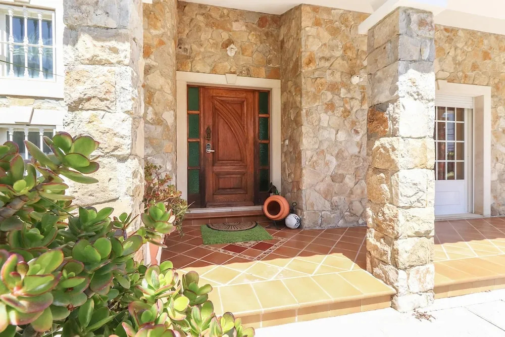 Guincho Garden Villa by Homing