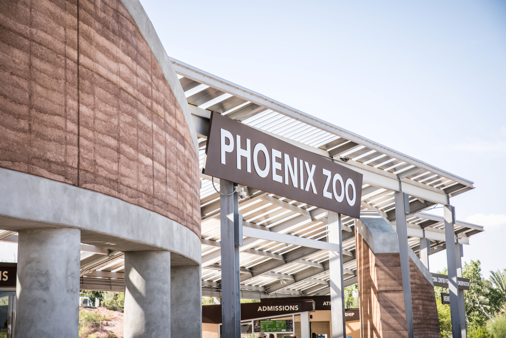 Holiday Inn & Suites Phoenix Airport by IHG