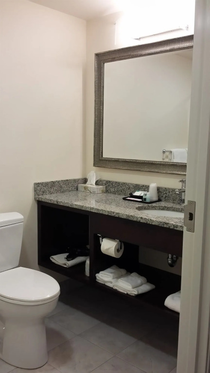 Belfast Harbor Inn