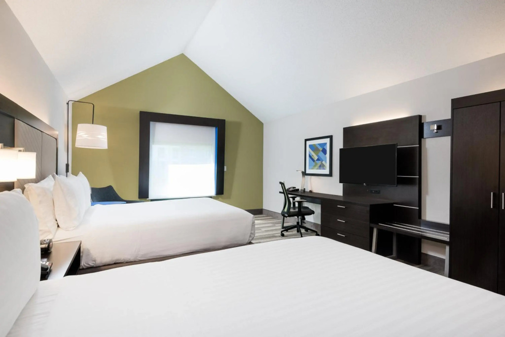 Holiday Inn Express & Suites Florence I-95 & I-20 Civic Ctr by IHG
