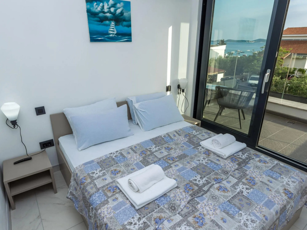 Luxury Villa With Private Pool Great Sea View Only 100M From The Beach