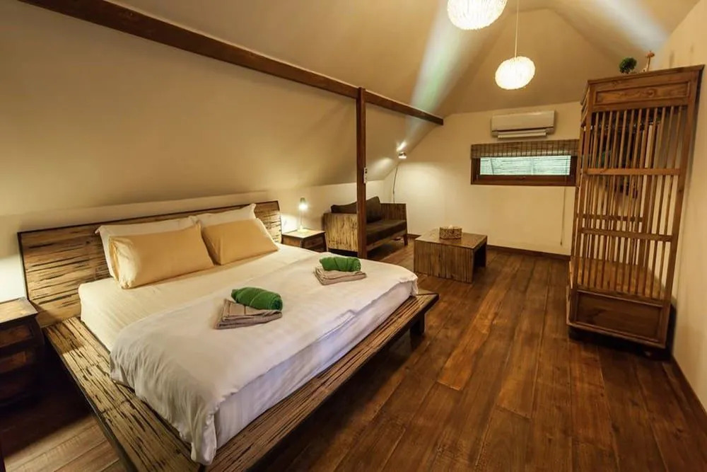 Baan Maprao Villa 10 Bedrooms