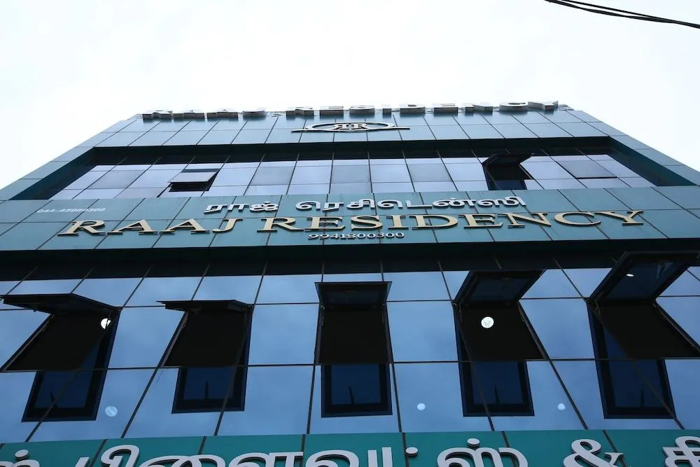 OYO Flagship 1246 Raaj Residency