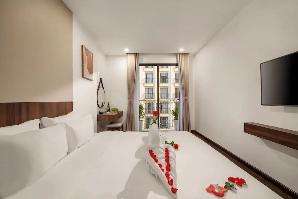 Zen Lotus Hotel & Apartment
