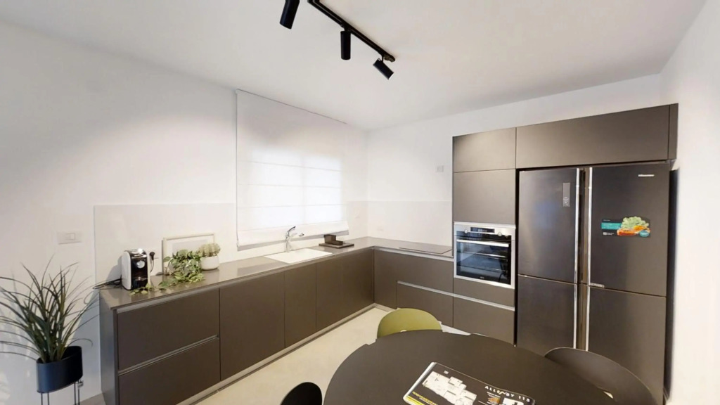 Luxury 3 Bedroom new apartment - close to the Beach & Bahai Gardens