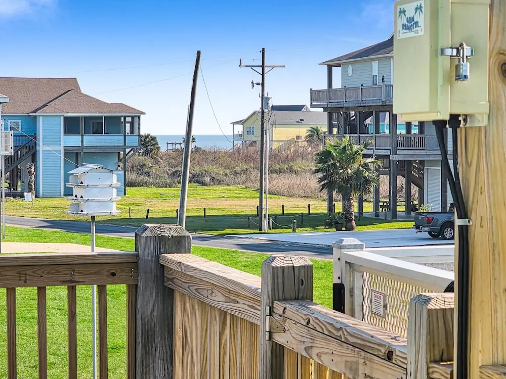 Its A Shellabration 3 Bedroom Home