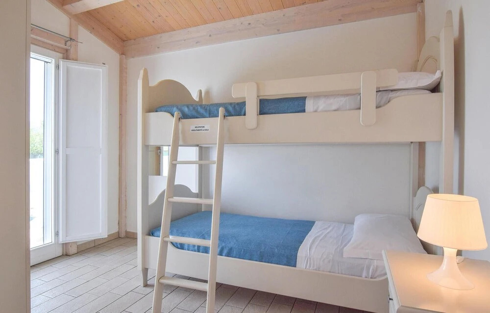 2 Bedroom Stunning Home In Torrenova