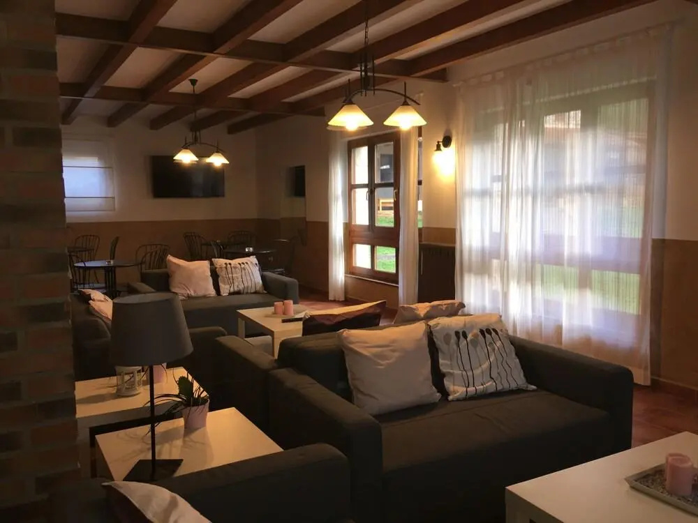 Albergue Cabrales
