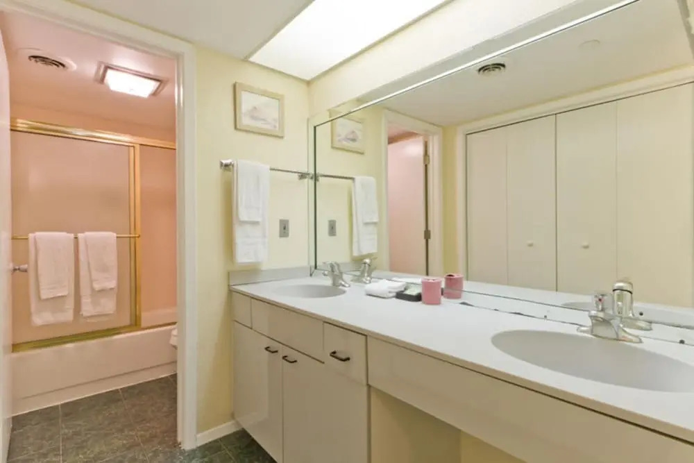 Saida Royale Condominium 9017