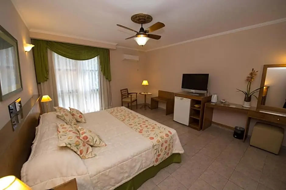 Orquideas Hotel & Cabañas