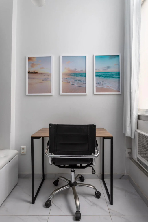 700m from the beach in Copacabana | BR403 Z4