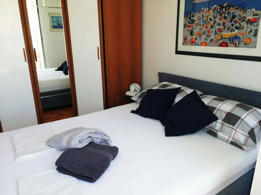 Insideout Apartment