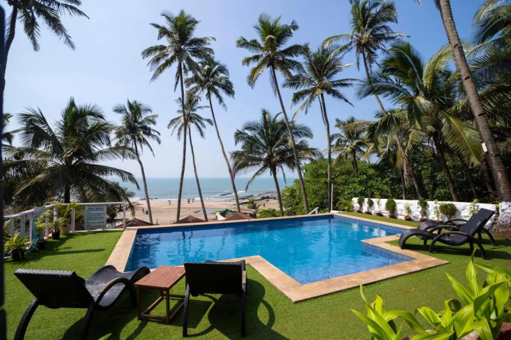 Antares Beach Resort