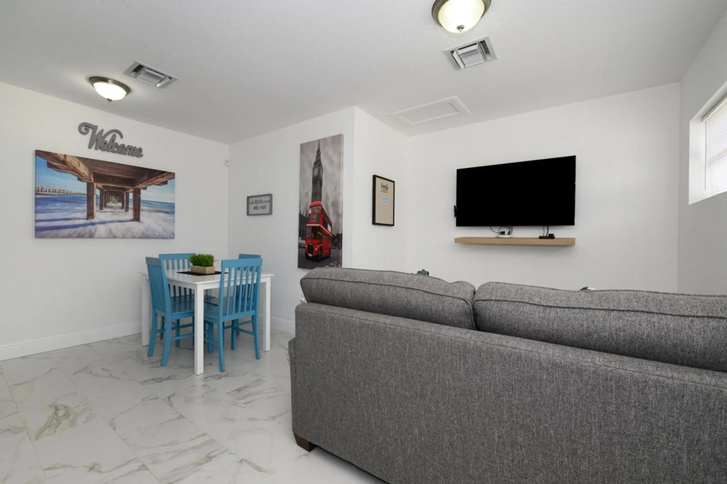 Relax and enjoy Fort Lauderdale beach!