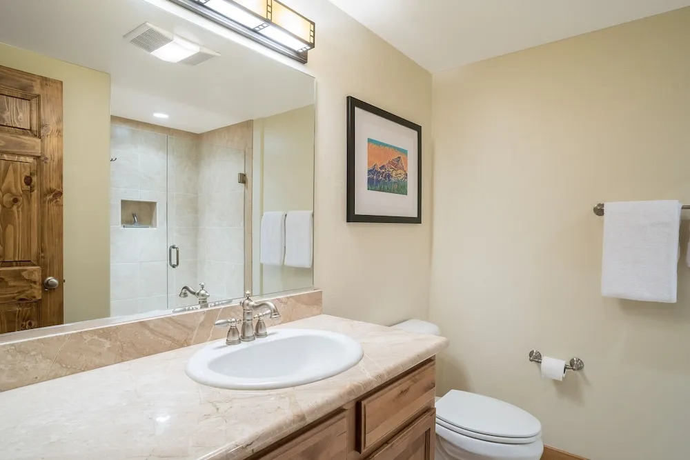 The Pines 202 2 Bedroom Condo by RedAwning
