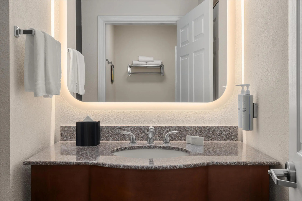 Homewood Suites Jacksonville Deerwood Park