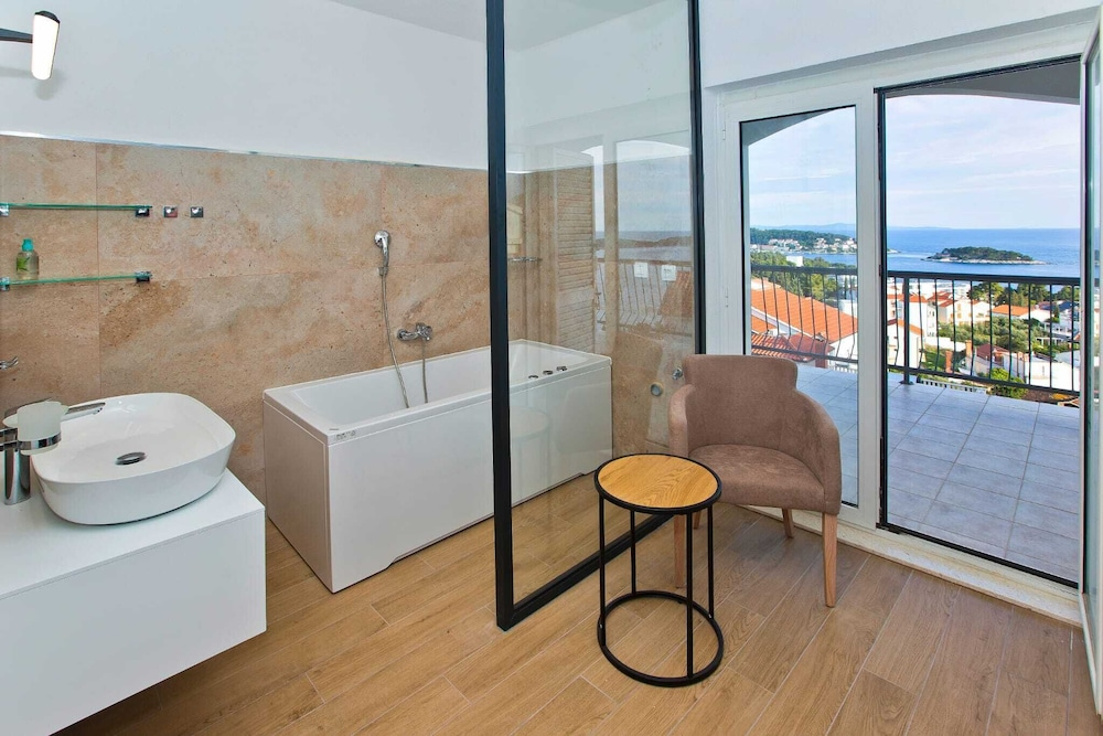 Apartments Nadi