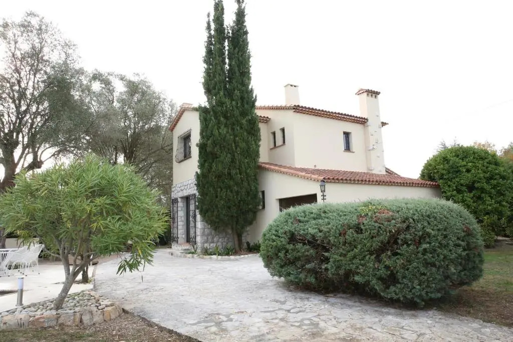 Superbe villa de charme avec piscine chauffée