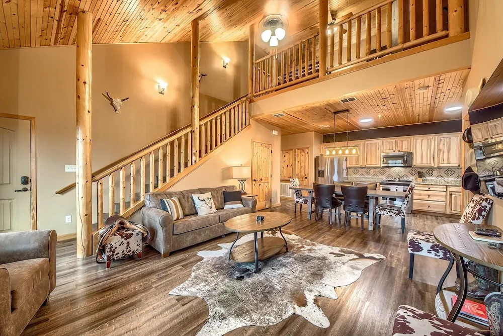 Old Mills Resort OM A5 3 Bedroom Condo by RedAwning