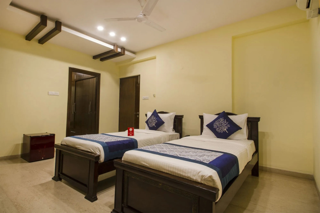 Hotel Vajra Vihar by OYO Rooms