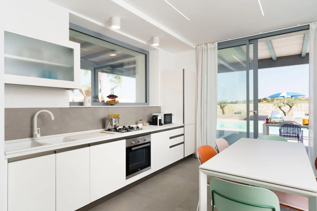 Lovely new villa with pool at walking distance from the beach-VILLA MARZAMEMI