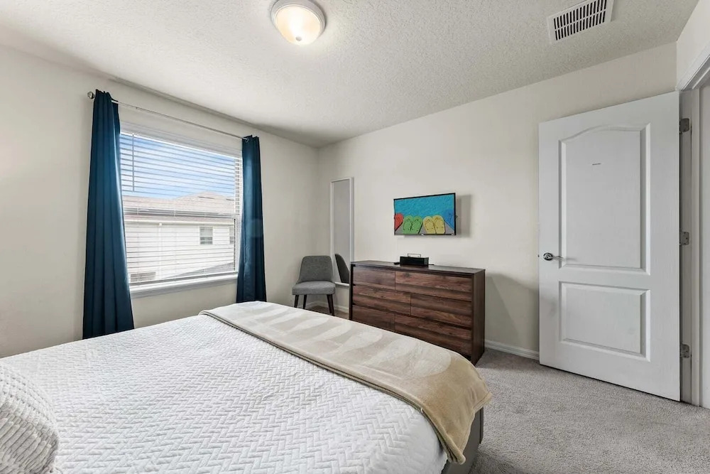 Family Paradise Close to Disney w Resort Amenities