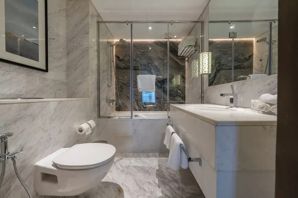 Holistay luxury collection1BR Dubai mall