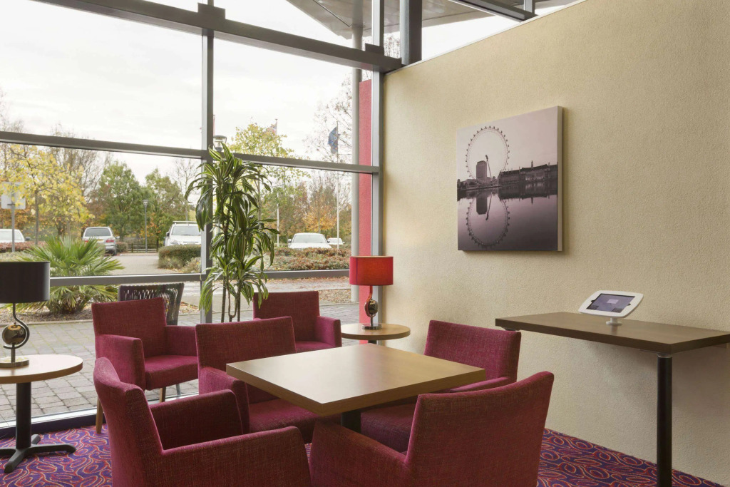 Ramada by Wyndham London North M1