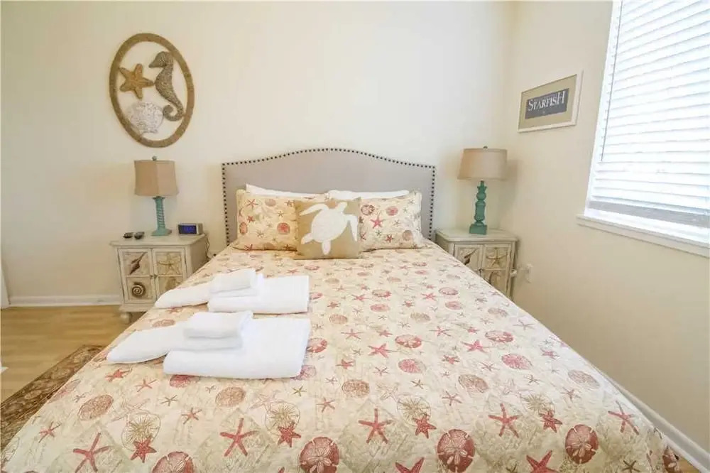 Sun Kissed Cottage - Three Bedroom Home