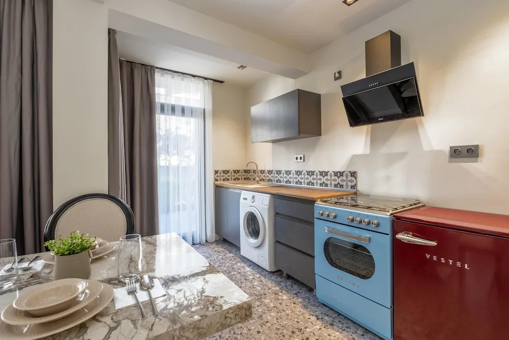 Wolf Suites