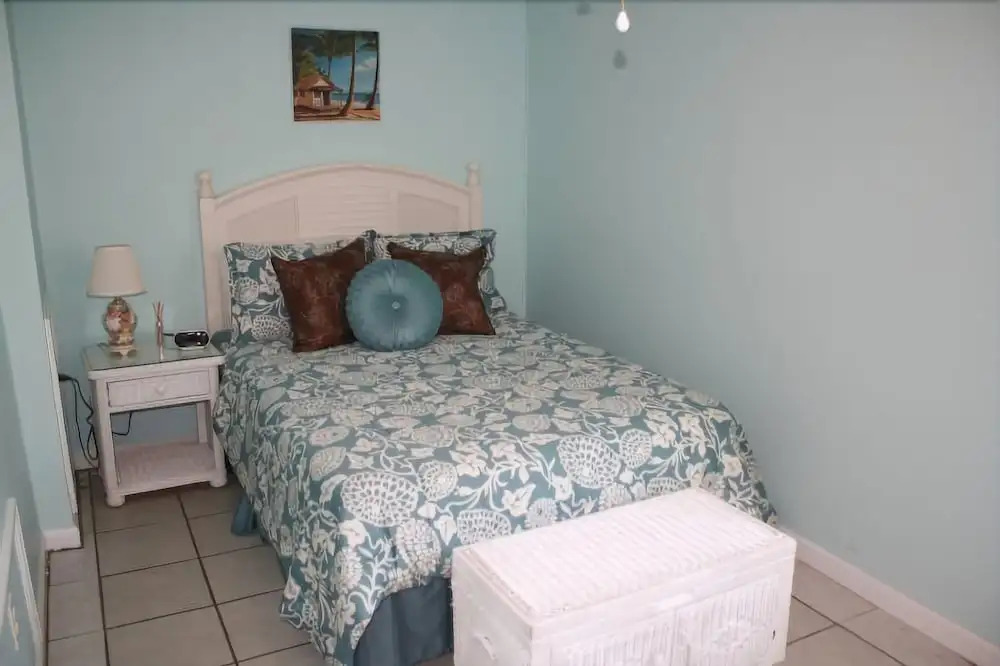 Two Palms #16831 1 Bedroom 1 Bathroom Cottage