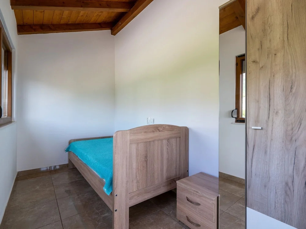 Simplistic Villa in Podstrana with Patio near Adriatic Sea